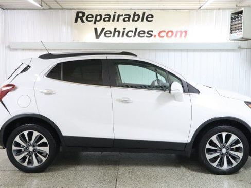 Used 2019 Buick Encore Essence w/ Safety Package II AWD/4WD image 4