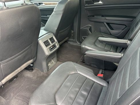 Used 2019 Volkswagen Atlas SEL Premium image 4