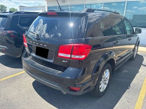 Used 2014 Dodge Journey SXT w/ Flexible Seating Group FWD image 6