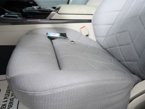 Certified 2023 BMW 760i xDrive image 12