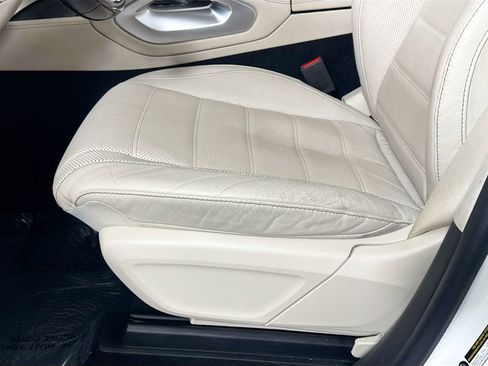 Used 2021 Mercedes-Benz GLS 580 4MATIC image 25