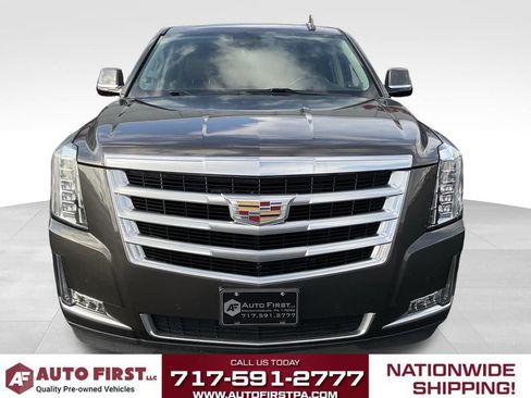 Used 2020 Cadillac Escalade ESV Luxury AWD/4WD image 2