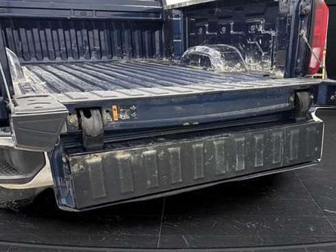 Used 2023 GMC Sierra 2500 SLE image 16