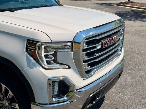 Used 2022 GMC Sierra 1500 SLT w/ SLT Premium Plus Package AWD/4WD image 14
