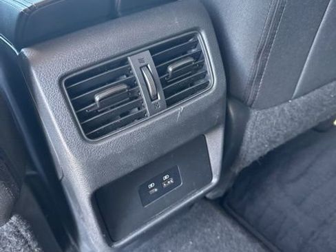 Certified 2022 Nissan Rogue SV image 12