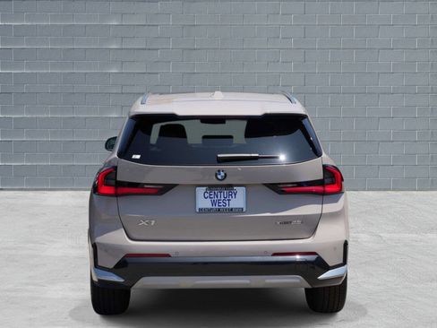 Used 2026 BMW X1 xDrive28i AWD/4WD image 4