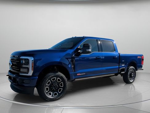 New 2026 Ford F350 Platinum w/ FX4 Off-Road Package image 9