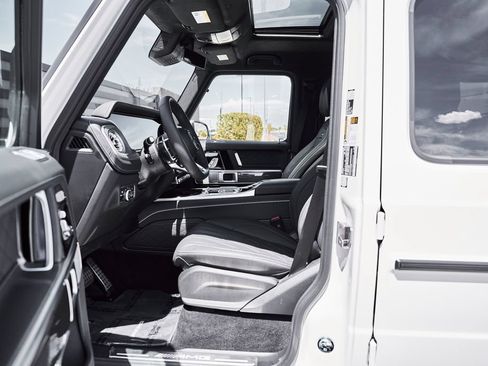 Used 2026 Mercedes-Benz G 63 AMG 4MATIC image 34
