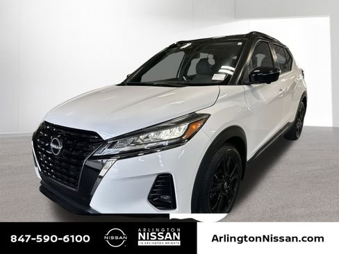 Used 2023 Nissan Kicks SR w/ SR Premium Package FWD image 1