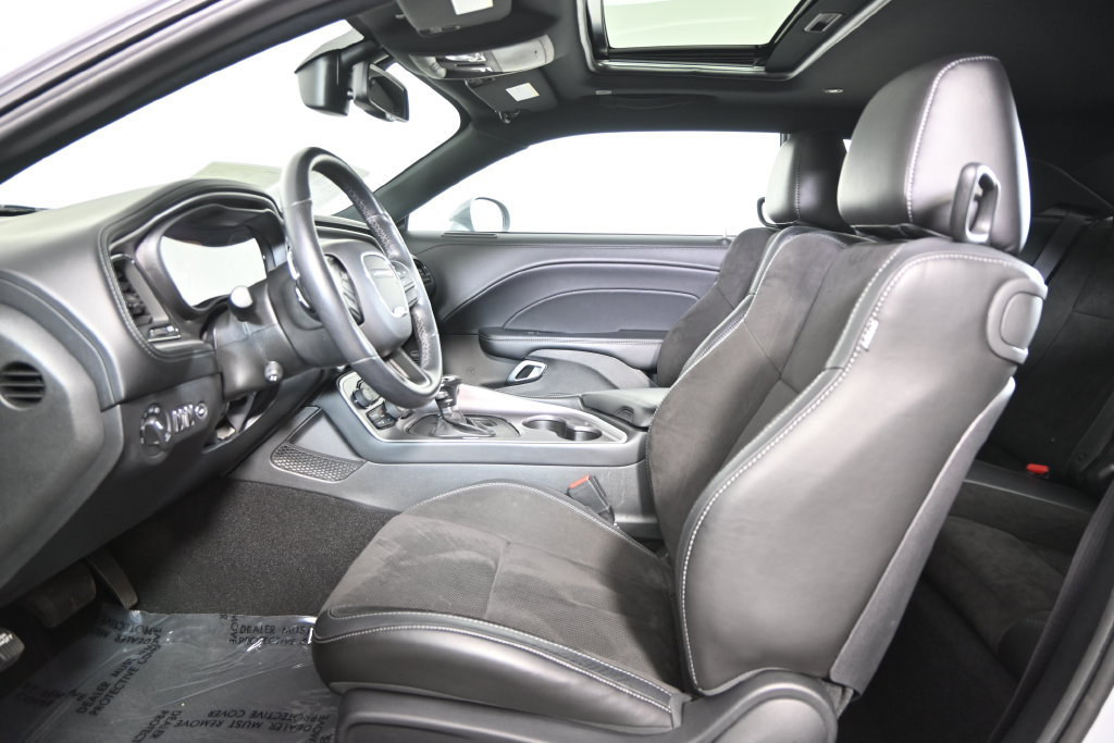 Used 2022 Dodge Challenger R/T w/ Plus Package RWD image 20