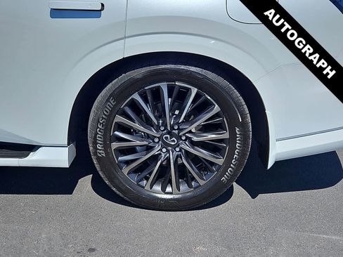Used 2025 INFINITI QX80 Autograph w/ Autograph Exterior Package AWD/4WD image 12