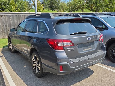 Used 2019 Subaru Outback 2.5i Limited w/ Popular Package #2 AWD/4WD image 5
