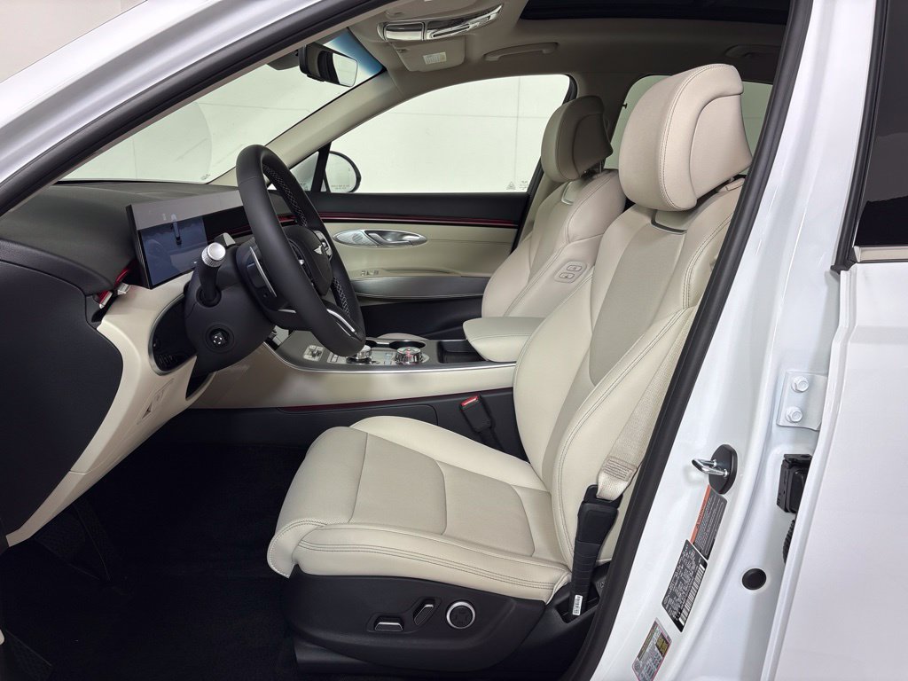 New 2027 Genesis GV70 2.5T Select AWD/4WD image 14
