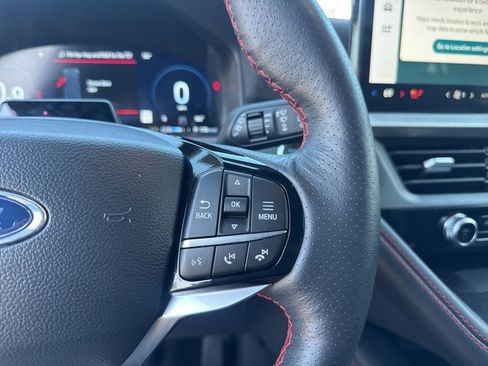 Used 2025 Ford Explorer ST-Line image 23