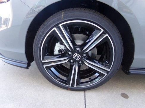 Certified 2025 Honda Accord Sport image 9