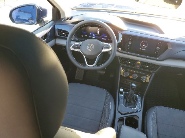 Certified 2023 Volkswagen Taos SE w/ Panoramic Sunroof Package FWD image 7