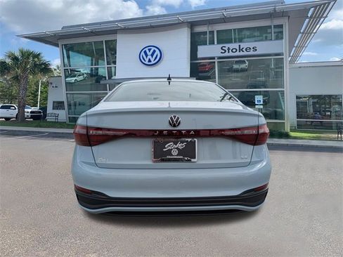 New 2026 Volkswagen Jetta SE image 5