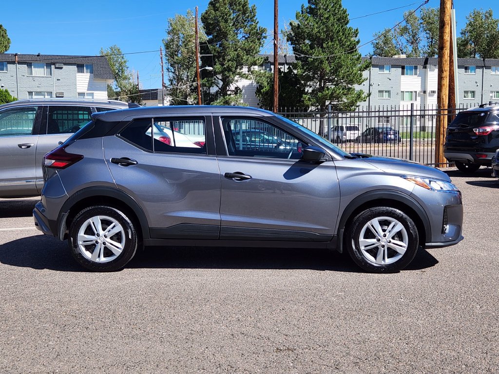 Certified 2025 Nissan Kicks Play S FWD image 4