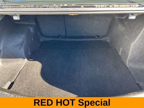 Used 2023 Chevrolet Malibu LT FWD image 39