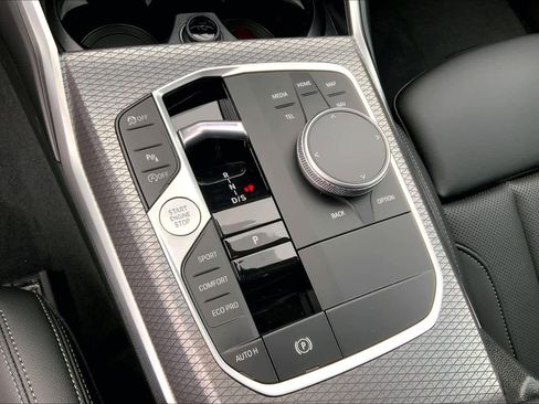 New 2026 BMW 330i Sedan w/ M Sport Package image 17