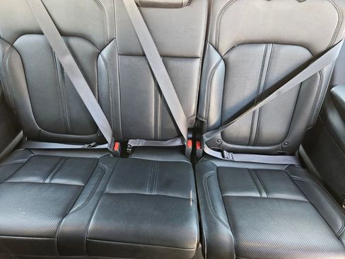 Used 2023 Jeep Wagoneer Series II image 8