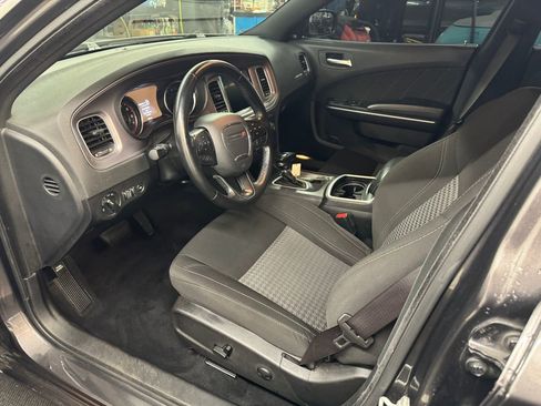 Used 2023 Dodge Charger SXT image 13