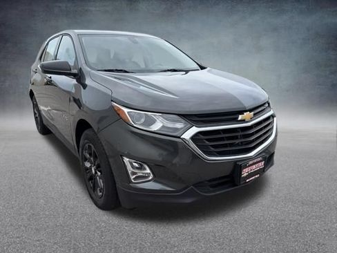 Used 2018 Chevrolet Equinox LS FWD image 4