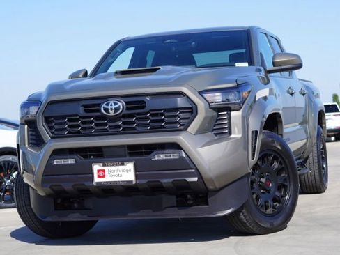 Certified 2024 Toyota Tacoma TRD Sport AWD/4WD image 4