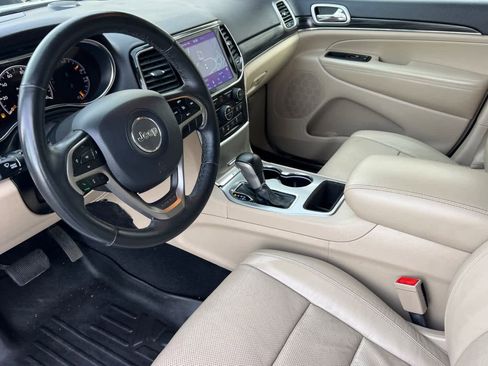 Used 2019 Jeep Grand Cherokee Limited w/ Luxury Group II image 11