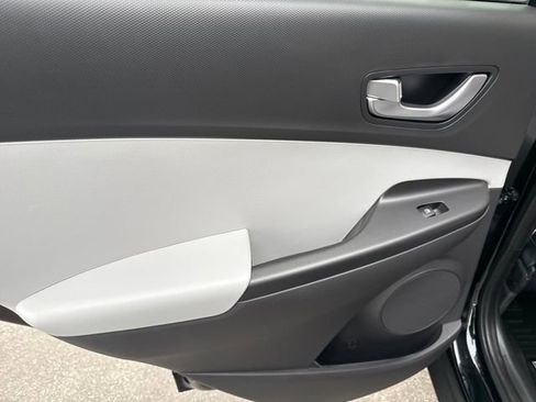 Used 2023 Hyundai Kona SEL w/ Convenience Package image 17