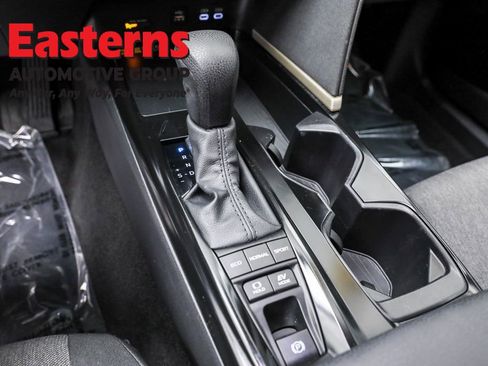 Used 2025 Toyota Camry LE image 13