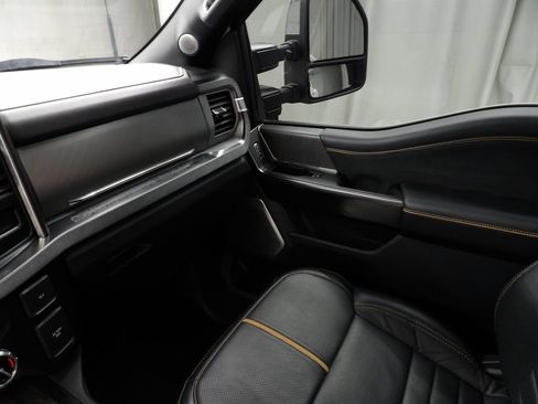 Used 2024 Ford F450 Platinum AWD/4WD image 31