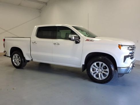 Used 2026 Chevrolet Silverado 1500 LTZ AWD/4WD image 2