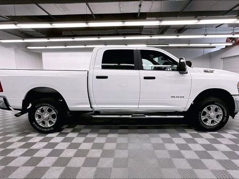 Used 2024 RAM 2500 Big Horn AWD/4WD image 15