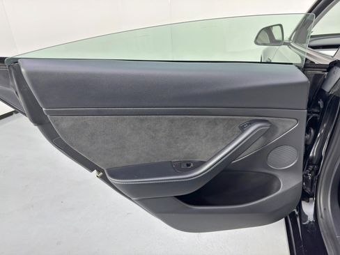 Used 2021 Tesla Model 3 Long Range image 31