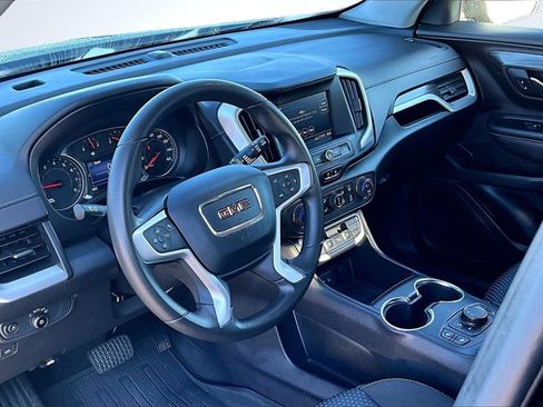 Used 2023 GMC Terrain SLE w/ Driver Convenience Package image 14