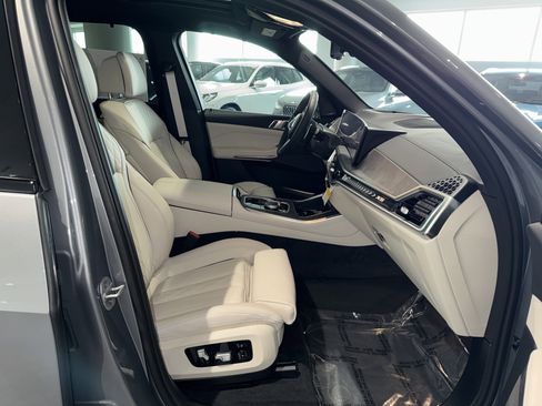 New 2026 BMW X5 sDrive40i image 9