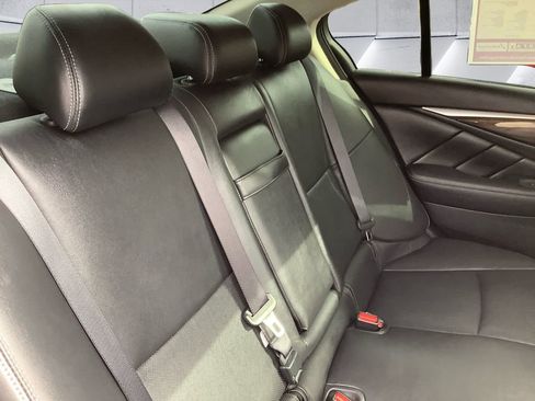 Used 2018 INFINITI Q50 Luxe w/ Sensory Package (Luxe) image 16