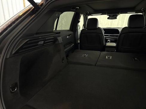 Used 2024 Cadillac XT4 Sport AWD/4WD image 17