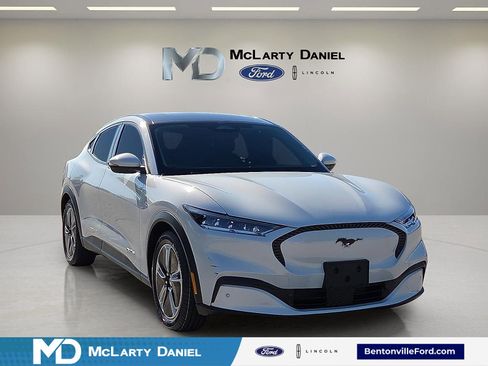 Used 2021 Ford Mustang Mach-E Select w/ Comfort/Appearance Package AWD/4WD image 1