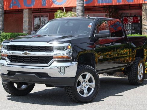 Used 2017 Chevrolet Silverado 1500 LT w/ Texas Edition image 4
