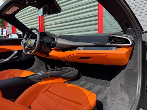 Used 2025 Ferrari 296 GTS image 30