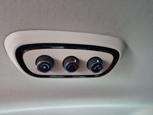 Used 2022 Dodge Durango SXT w/ Trailer Tow Group IV AWD/4WD image 38