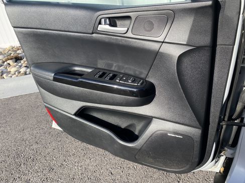 Used 2018 Kia Sportage EX w/ Option Group 040 image 17