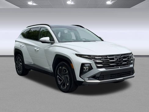Used 2025 Hyundai Tucson Limited AWD/4WD image 7