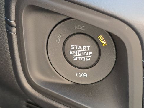 New 2025 Jeep Gladiator Mojave w/ Convenience Group image 10