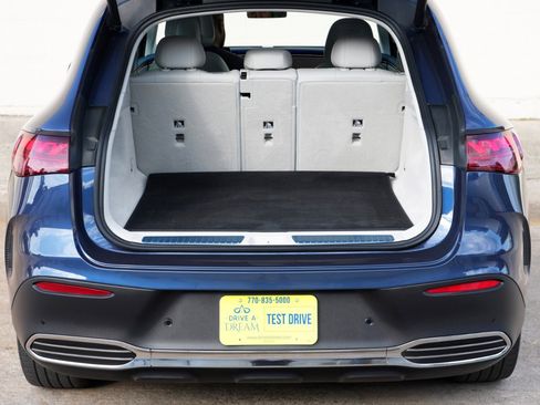 Used 2023 Mercedes-Benz EQE 500 4MATIC SUV image 9