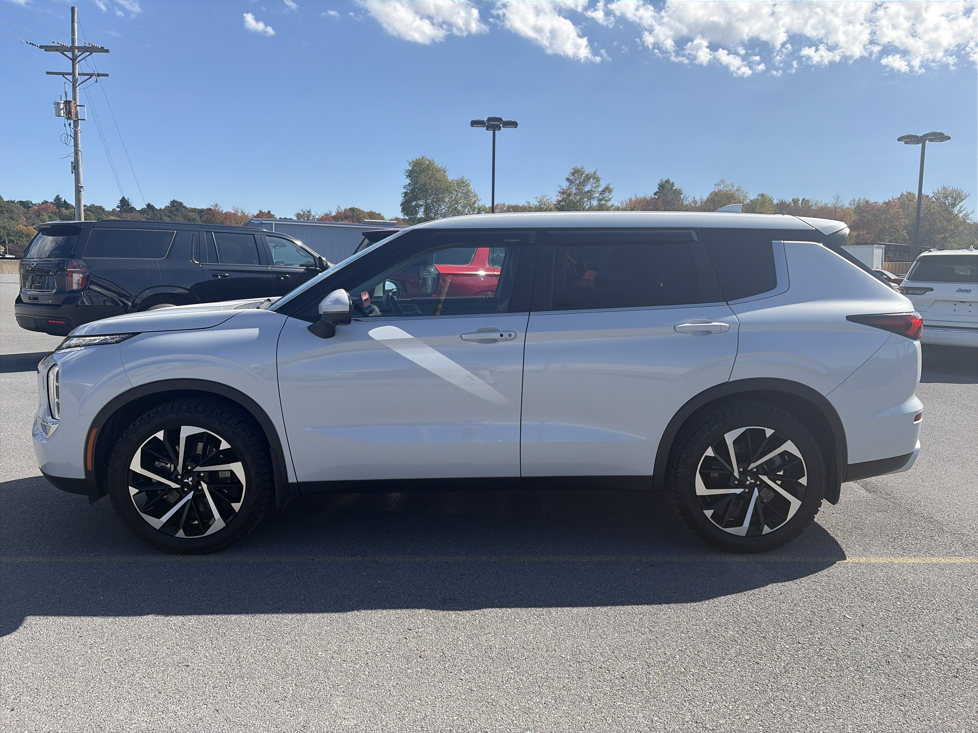 Used 2024 Mitsubishi Outlander SE AWD/4WD image 13