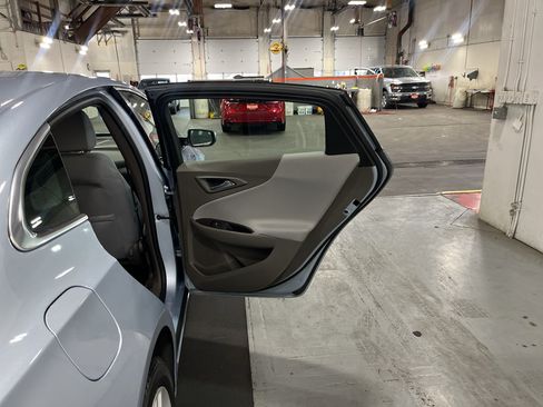 Used 2018 Chevrolet Malibu LT FWD image 22