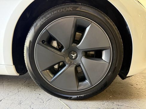 Used 2023 Tesla Model 3 Standard Range RWD image 29